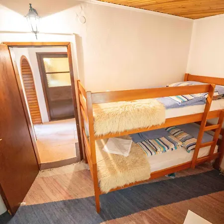 Vikendica Borovac Mountain Escape Pale