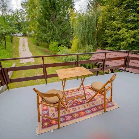 Borovac Mountain Escape *